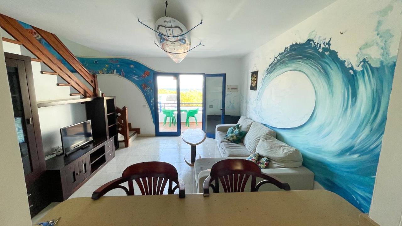 Red Star Surf & Yoga Camp Lanzarote Hostel Famara Exterior photo