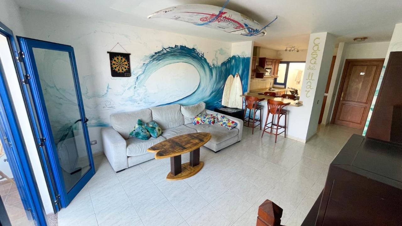 Red Star Surf & Yoga Camp Lanzarote Hostel Famara Exterior photo